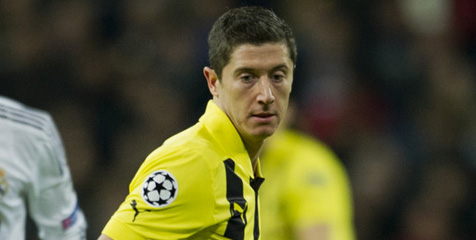 Umpankan Dzeko, City Jegal MU Dapatkan Lewandowski
