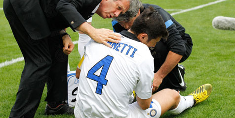 Lucescu: Zanetti Akan Segera Kembali Lucescu: Zanetti Akan Segera Kembali