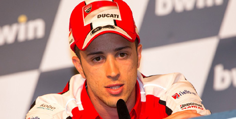 Dovizioso Pantau Performa Test Rider Ducati di Jerez
