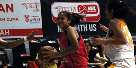 Gabriel Sophia Sabet Gelar MVP WNBL Indonesia 2012-2013