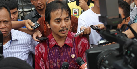 Roy Suryo Tak Janjikan Bonus Untuk Atlet SEA Games