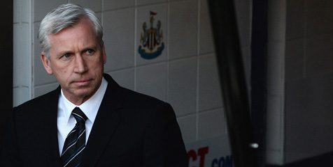 Alan Pardew Khawatir Dipecat Newcastle