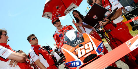 Jelang MotoGP Perancis, Hayden Masih Dihantui Cedera