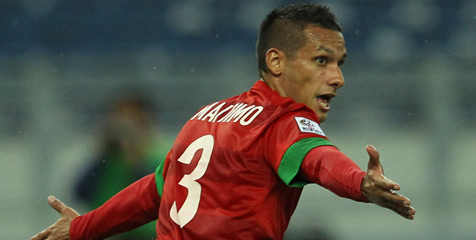 Maitimo Tak Sabar Hadapi Van Persie dan Sneijder