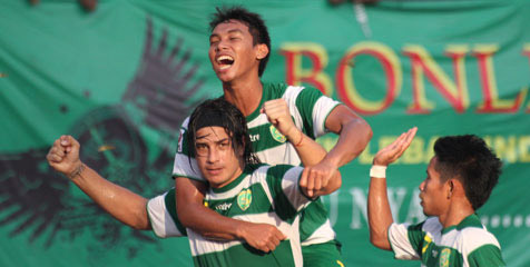 Pengurus Saweran Bayar Sisa Gaji April Persebaya