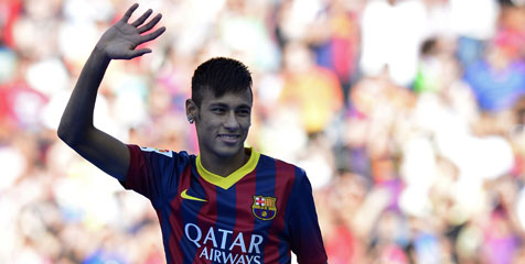 Neymar Resmi Berseragam Barcelona