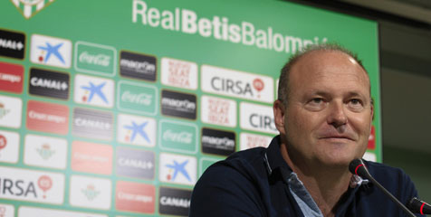 Real Betis Perpanjang Kontrak Pelatih Pepe Mel