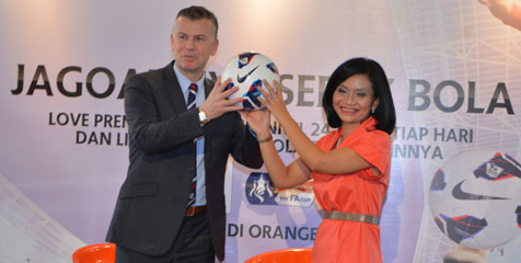 John Dykes Ramaikan Launching BPL Channel di Orange TV John Dykes Ramaikan Launching BPL Channel di Orange TV