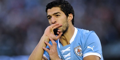 International Friendly: Suarez Pecundangi Prancis