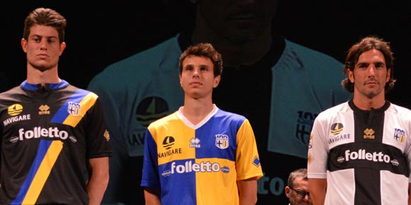 Detail Jersey: Parma Musim 2013-2014