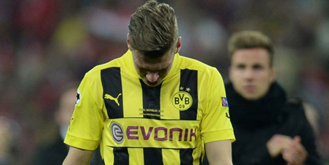 Piszczek Absen Lima Bulan