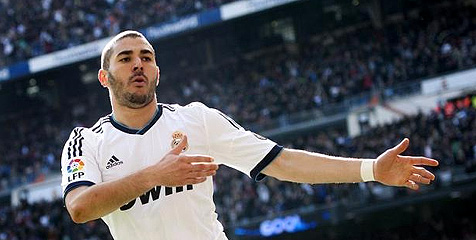 Zidane Minta Perez Pertahankan Benzema