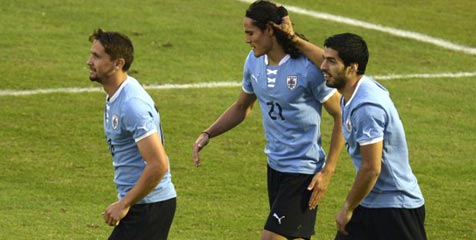 Cavani Ingin Dilatih Pellegrini dan Mourinho Cavani Ingin Dilatih Pellegrini dan Mourinho