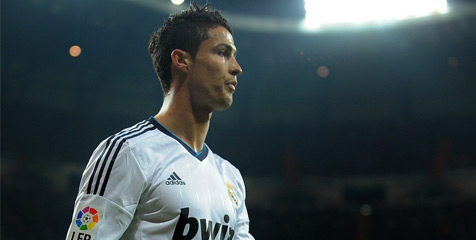 Kontrak Baru Ronaldo Bakal Salip Messi?