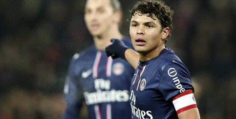 Thiago Silva Akan Bahas Masa Depannya Bersama Ibra