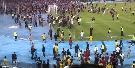 Cara Unik Malaysia Menekan Kerusuhan Suporter