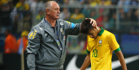 Scolari Anggap Kritikan Terhadap Neymar Berlebihan