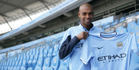 Fernandinho: Juara Champions? City Bisa Mewujudkannya