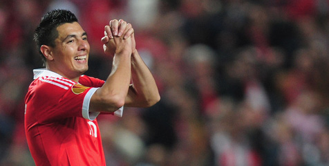 Liverpool dan Chelsea Rebutan Oscar Cardozo