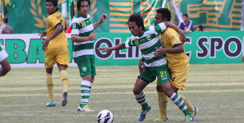 Lawan Arema, Persebaya Tanpa Jusmadi