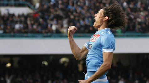 United Ikut Latah Kejar Cavani