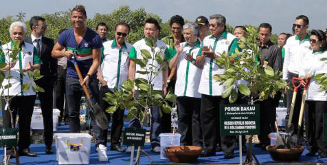 Ronaldo Berharap Jadi Inspirasi Penyelamatan Hutan Bakau Ronaldo Berharap Jadi Inspirasi Penyelamatan Hutan Bakau