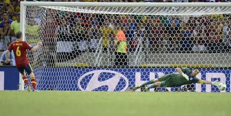 Buffon Sesalkan Penalti Iniesta