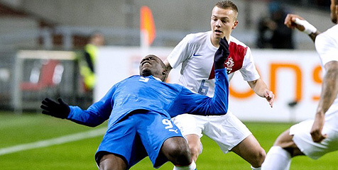 Jordy Clasie Tolak Tawaran Fiorentina