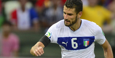 United dan City Lirik Antonio Candreva