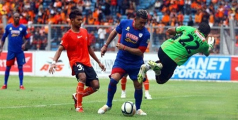 Hadapi Arema, The Jakmania Nilai Alfarizie Bermain Setengah Hati