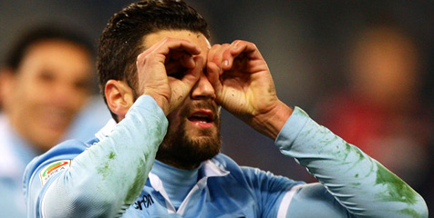 Manchester United Lirik Antonio Candreva