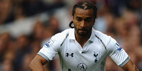 Pajang Foto di Twitter, Assou-Ekotto Ejek Fans Arsenal