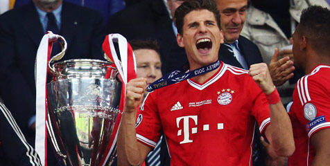 Lahm Harap Mario Gomez Bersaing di Bayern