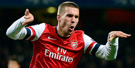 Podolski Siap Bersaing Dengan Higuain dan Rooney