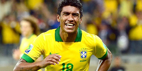 Direkrut Tottenham, Paulinho Menangis