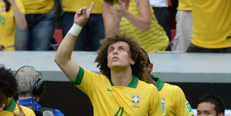 Barca Tawar David Luiz 30 juta pound