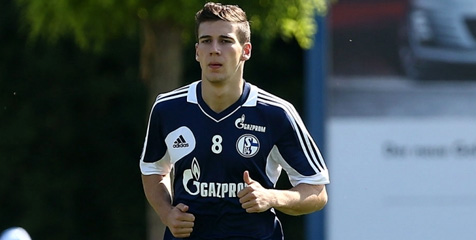 Schalke 04 Genggam Leon Goretzka