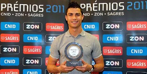 Ronaldo Kembali Menangi Award di Portugal