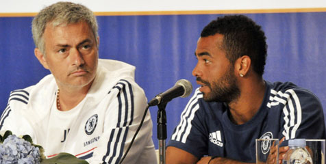 Mourinho Anggap Ashley Cole Tak Berutang Apa-apa