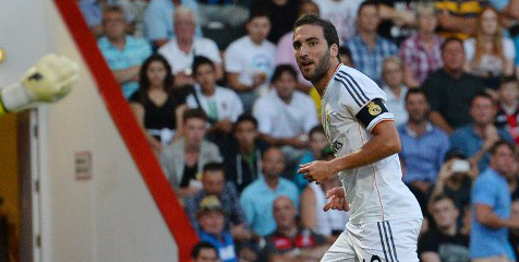 Higuain Dipastikan Gabung Napoli