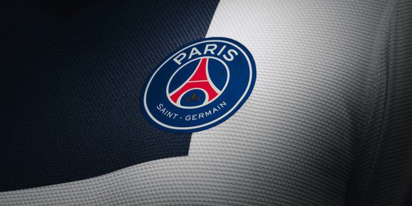 Detail Jersey: PSG Away 2013-2014