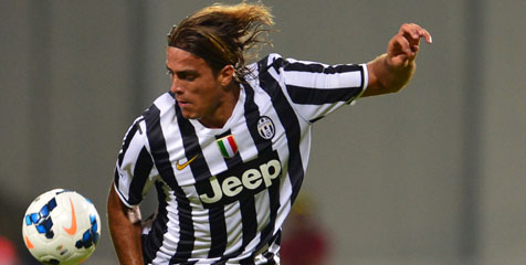 Everton Ikuti Liverpool Incar Matri