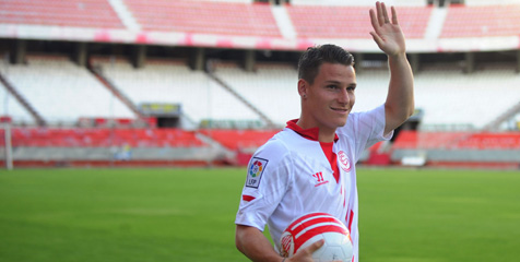 Sevilla Resmi Pinang Kevin Gameiro