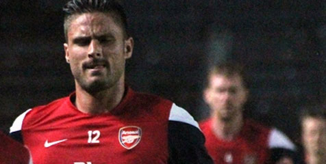 Giroud Restui Upaya Arsenal Boyong Suarez