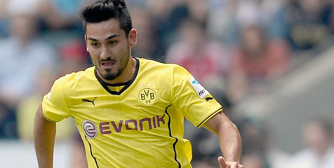 Dortmund Ingin Gundogan Bertahan