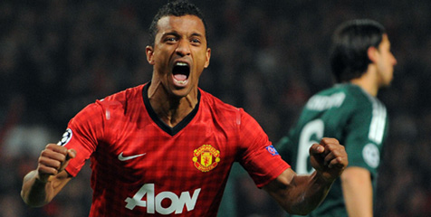 Nani Beri Sinyal Bertahan di Old Trafford