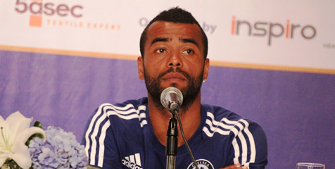 Ashley Cole Tak Sabar Berduel Dengan Ronaldo