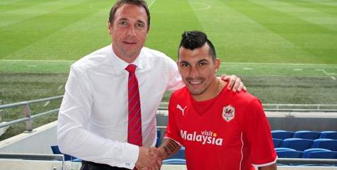 Gary Medel Gabung Cardiff City