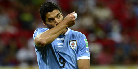 Suarez Masih Bungkam Soal Rumor Tinggalkan Liverpool