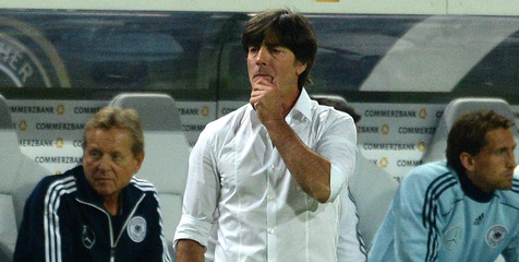 Joachim Low Sebut Pertahanan Jerman Tak Punya Arah